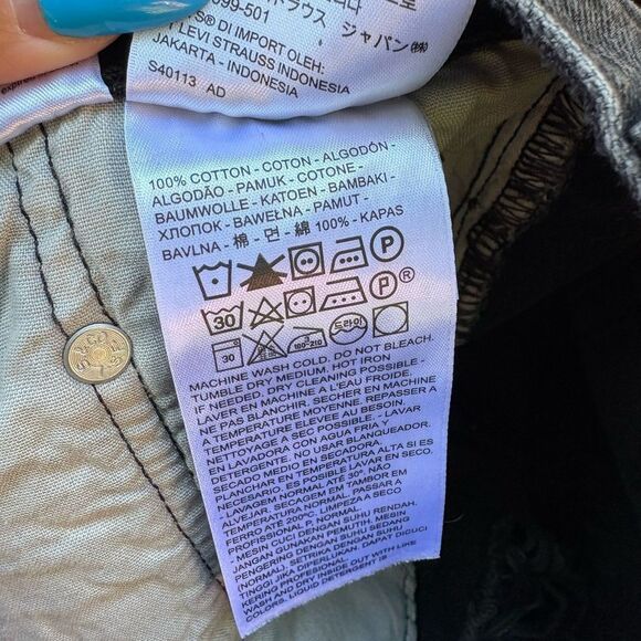 Levi's Black 501 Denim Jean Shorts Step on It From Free People Size 26 - Picture 9 of 10